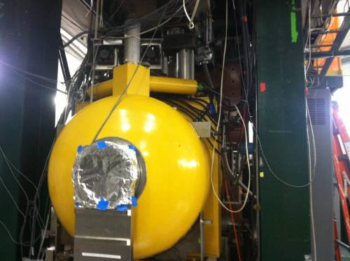 Pivot point of the S800 right in front of the quadrupole doublet (in yellow) of the spectrograph.